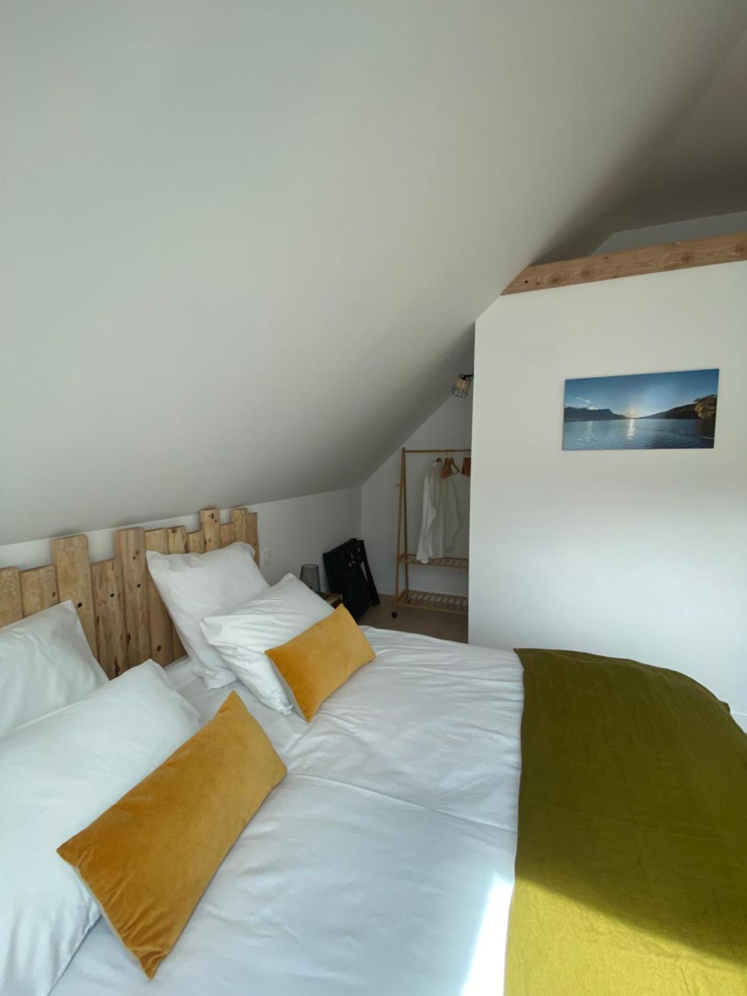 Le Couleau Bed & Breakfast Chateauroux-les-Alpes Екстериор снимка